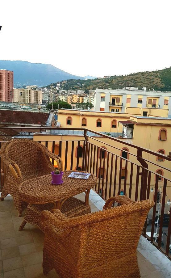 B&B In Centro 33 Salerno Exterior photo