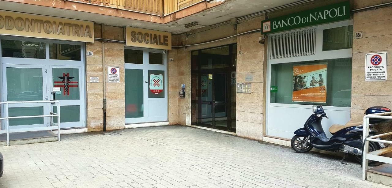 B&B In Centro 33 Salerno Exterior photo