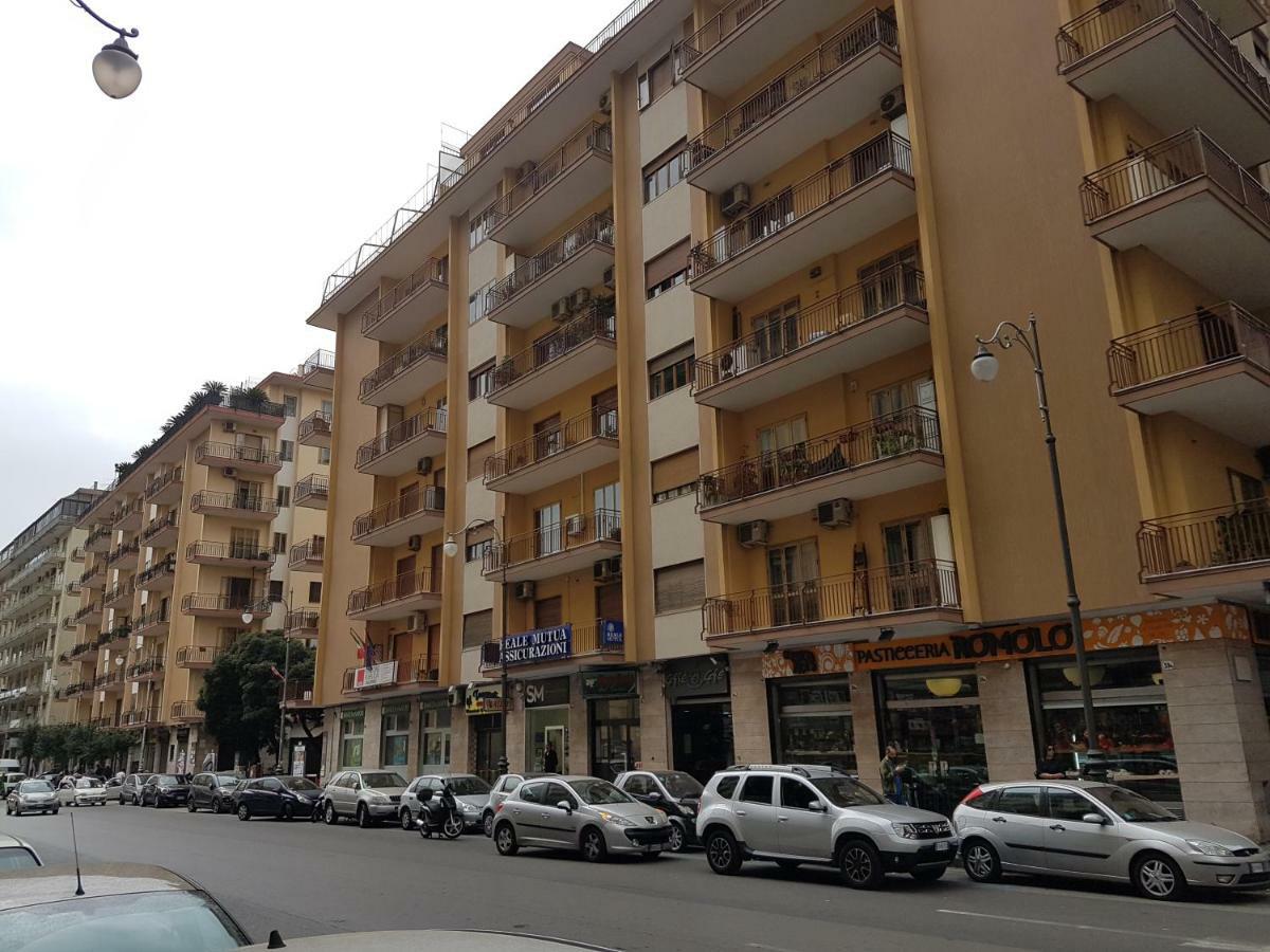 B&B In Centro 33 Salerno Exterior photo